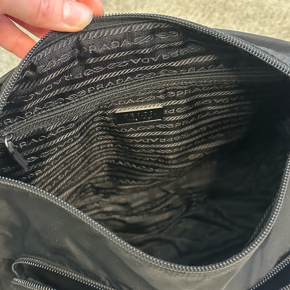 Prada Black Tessuto Nylon Messenger Bag – Authentic w/ Entrupy COA - Picture 5 of 9
